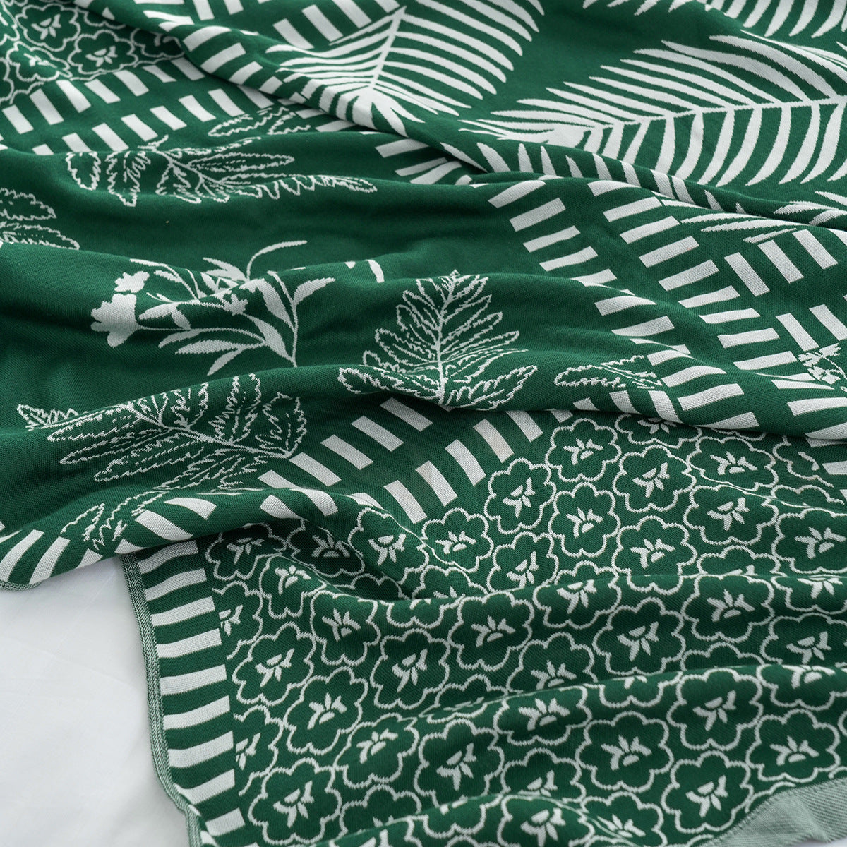 Bamboo Fiber Summer Blanket with Floral Design